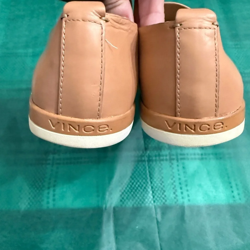 Vince leather slip-on sneaker